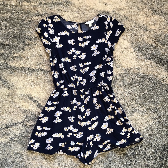 Charming Charlie Pants - ✨all offers accepted Charming Charlie Daisy Romper